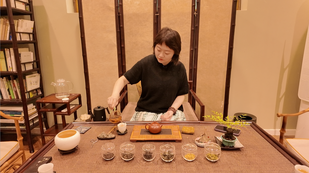 Shanghai Zen Tea House Cultural Immersion: Premium Tea Tasting, Guqin Melody & Calligraphy Art