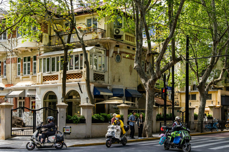The Ultimate Shanghai: Iconic Landmarks & Trendy Local Hotspots