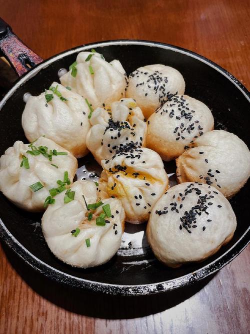 Nanjing Road to The Bund: The Ultimate Culinary & Heritage Food Tour