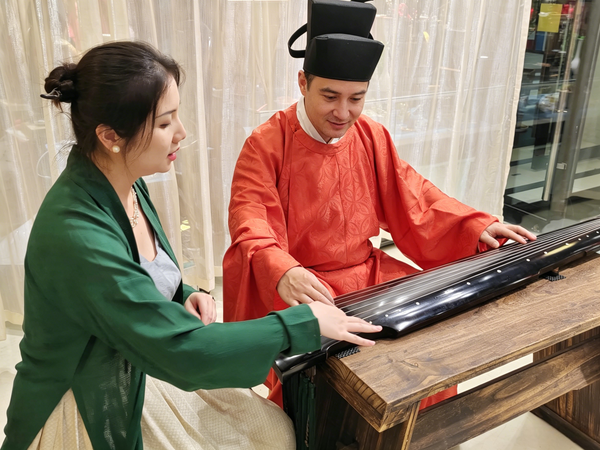 Shanghai Hand-on Culture Tour: Hanfu, Tea Ritual & Guqin Cultural Immersion